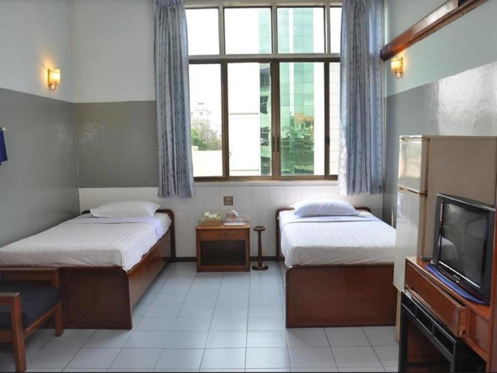 Fortune Hotel Mandalay Ngoại thất bức ảnh